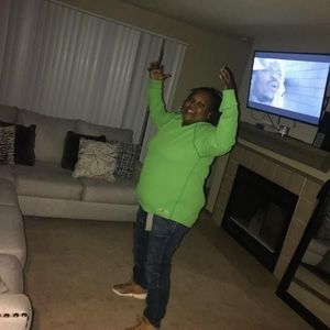 Meet your Posher, Tora